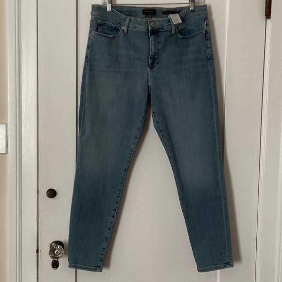 Banana Republic Pants - BANANA REPUBLIC Women's Classic Mid Rise Skinny Jean. Medium Wash  Sz. 32